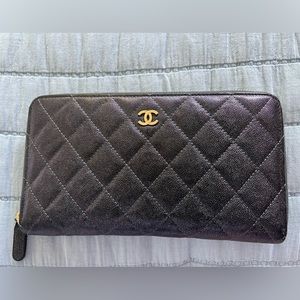 Chanel Large Black Iridescent Quilted Caviar Zip Around Organizer Wallet